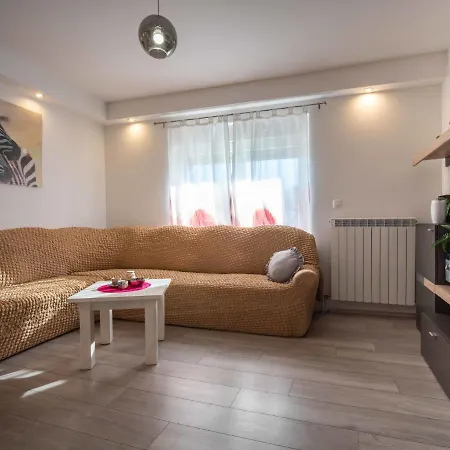 Appartement Rita By Interhome Drazice